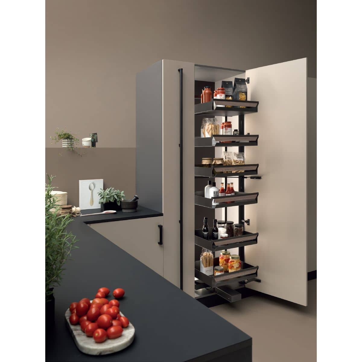 Häfele Hochschrank Innenauszug UTENSIO ST10 PLUS SWING LARDER mit 5 - 6 Tablaren, 80 kg Korpusbreite 600 mm lichte Korpushöhe ab 1845 mm