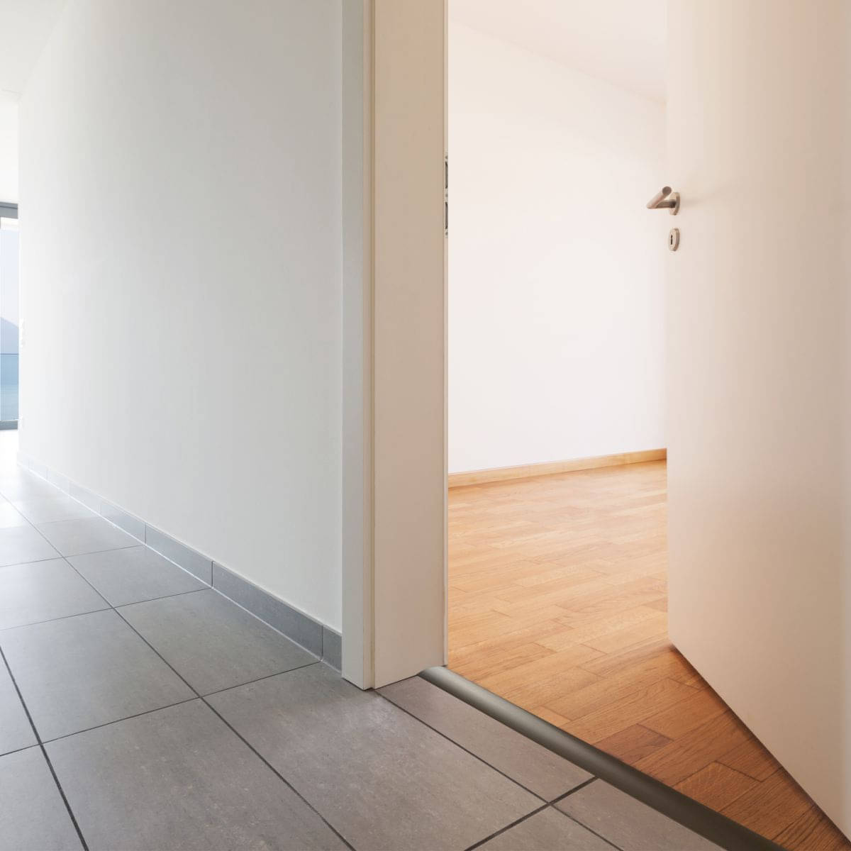 Übergangsprofil aus Aluminium Gewölbt selbstklebend 40 x 5 mm bronze