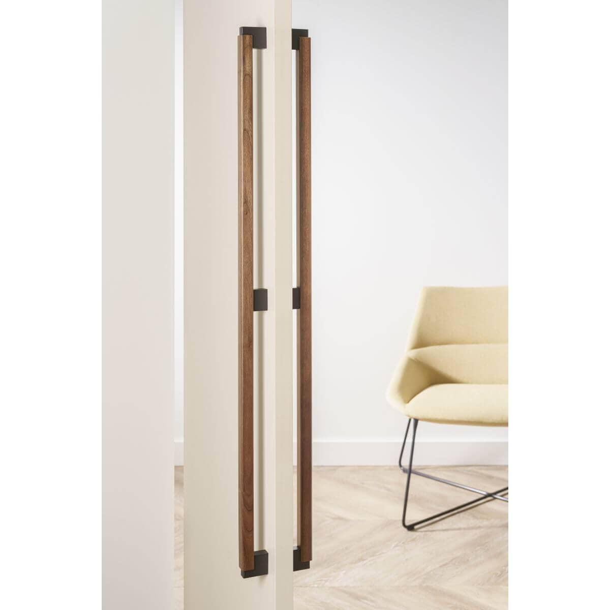 Viefe Stoßgriff DUO BIG aus Holz & Aluminium, Eiche - Lavagrau - 480 mm - Einseitig (1 Stück)