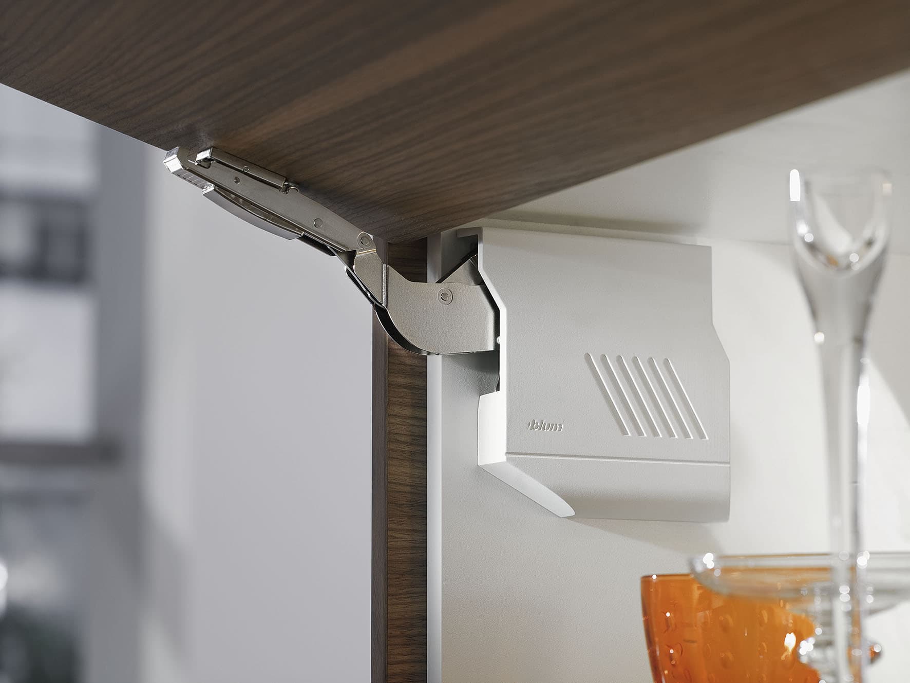 Blum Hochklappbeschlag AVENTOS HK-S TO für Tip-On Öffnungsautomatik Korpushöhe 150 - 400 mm, 20K2C00T - Leistungsfaktor 400-1000 - weiß