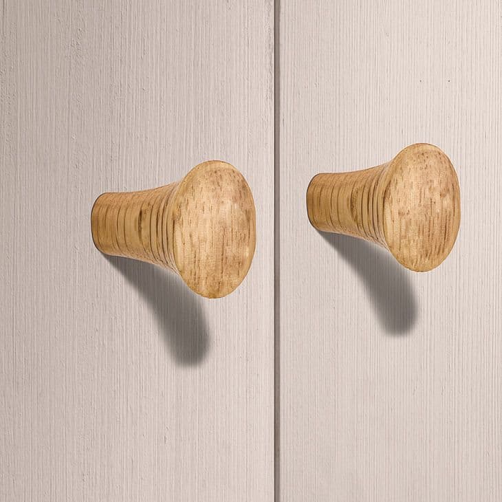 Häfele Möbelknopf H2525 aus Eichenholz, Eiche lackiert 26,7 x 30 mm