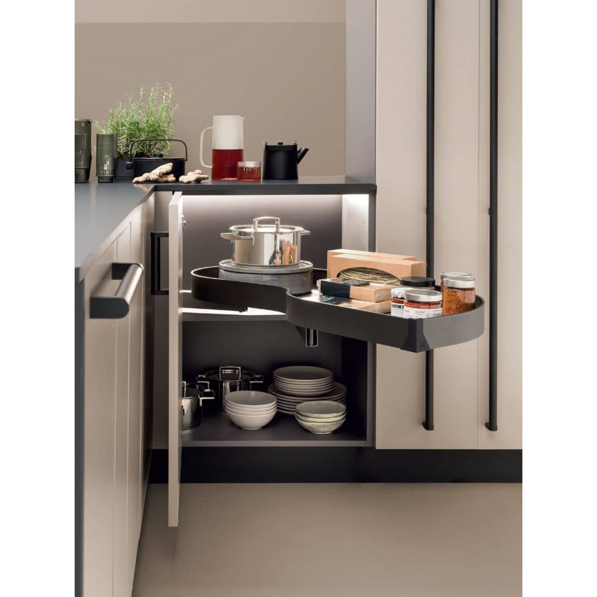Häfele Eckschrank Schwenkauszug UTENSIO ST10 PLUS SLIDE CORNER, 30 kg Korpusbreite 800 - 1200 mm lichte Korpushöhe ab 485 mm