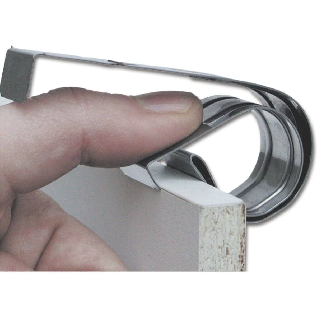 Gedotec Sockelfeder EASY CLICK aus Stahl für Frontstärke 15 - 22 mm